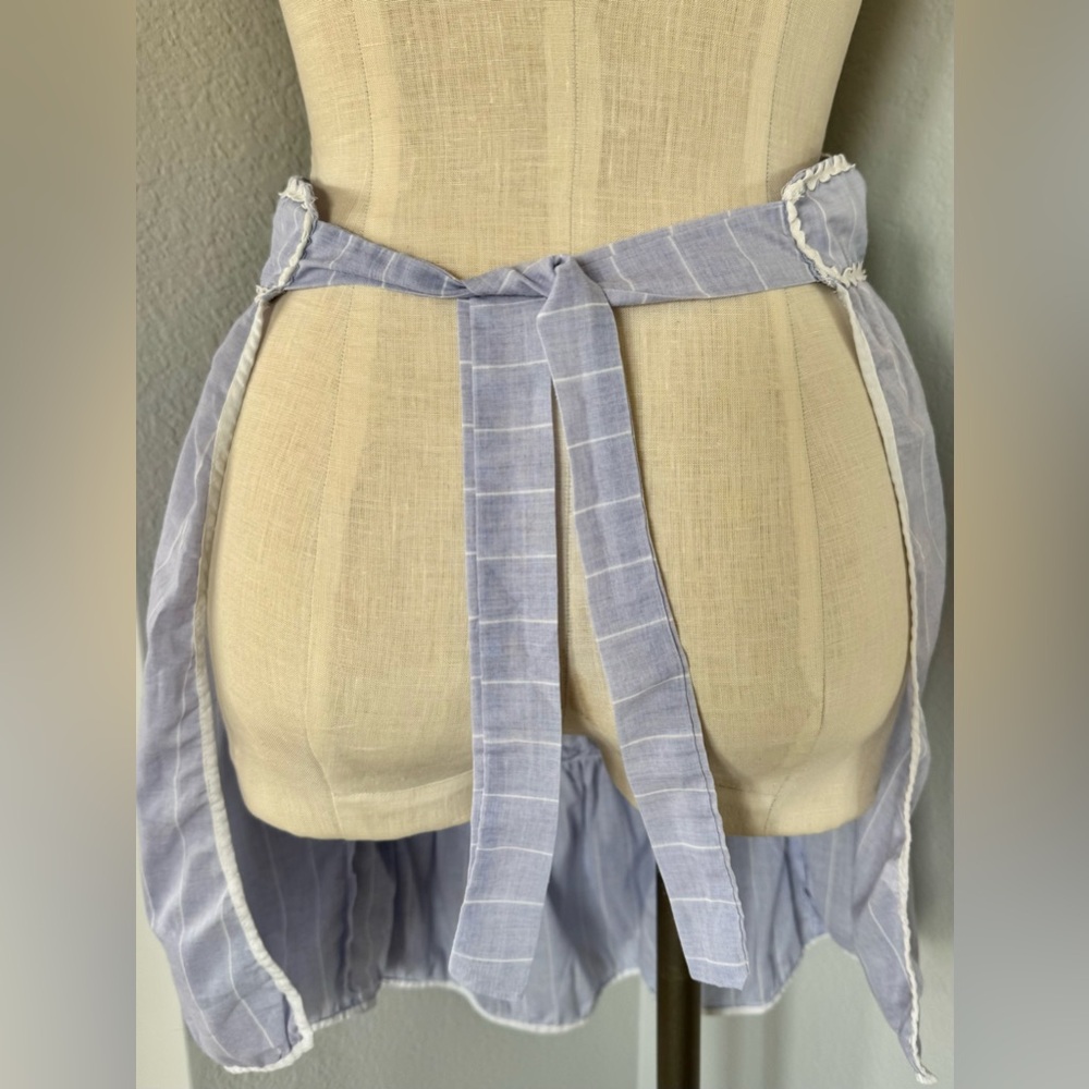 Vintage Ric Rac Apron with Pocket - Picture 3 of 5